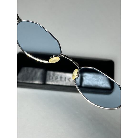 VTG Optica Geometric Wire Frame Sunglasses Silver Tone Metal Blue Lens + Case main image 4